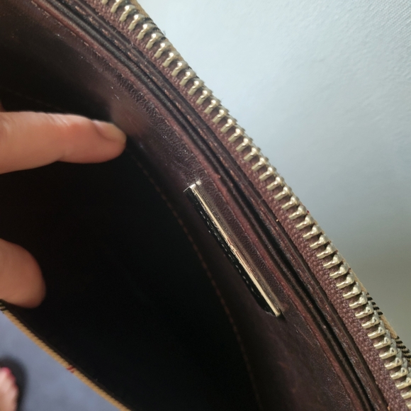 Burberry Bag - Picture 6 of 10